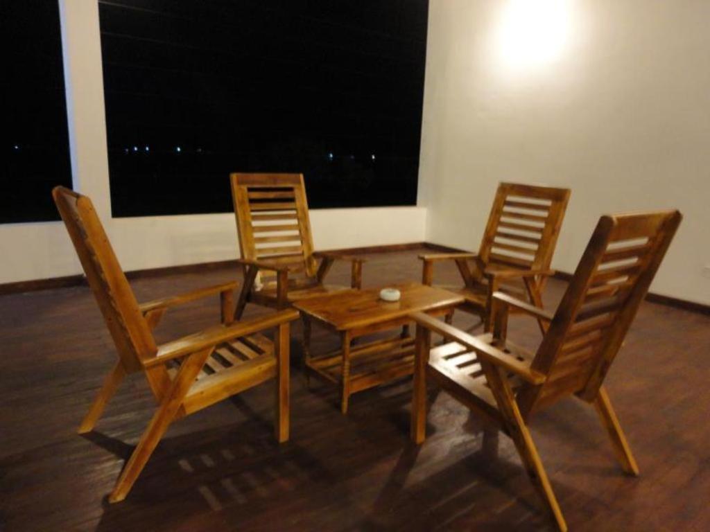 Naaval Hotel Batticaloa Exterior foto
