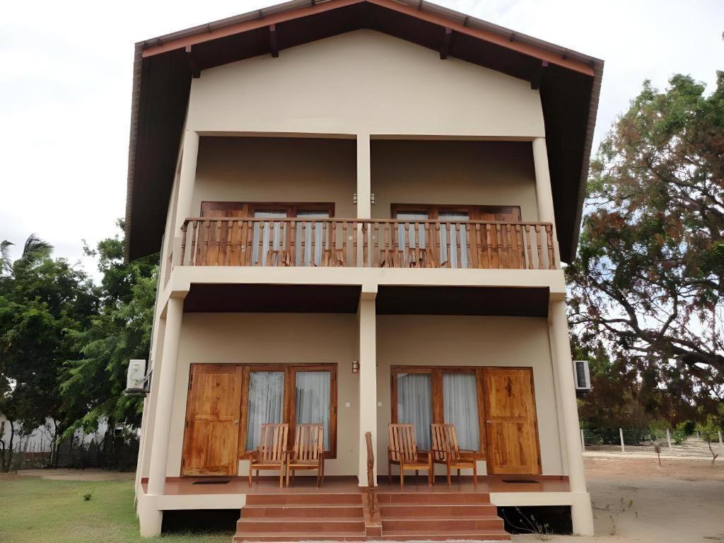 Naaval Hotel Batticaloa Exterior foto